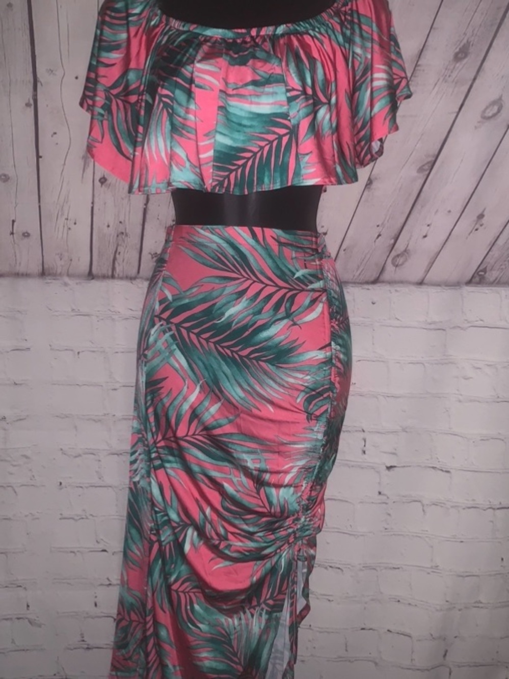 Off-Shoulder Tropical Palm Print Maxi Skirt Set in Coral and Teal